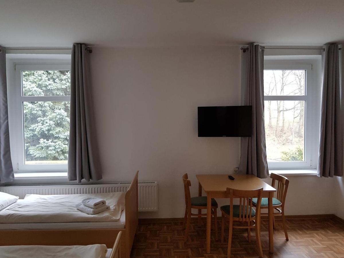 Gaestehaus Am Stadtrand 괴를리츠 외부 사진