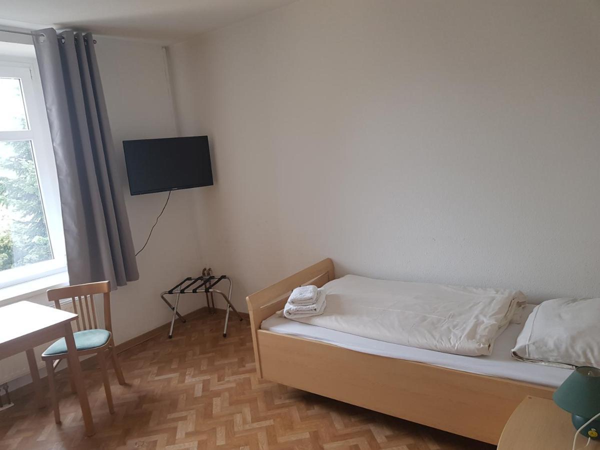 Gaestehaus Am Stadtrand 괴를리츠 외부 사진